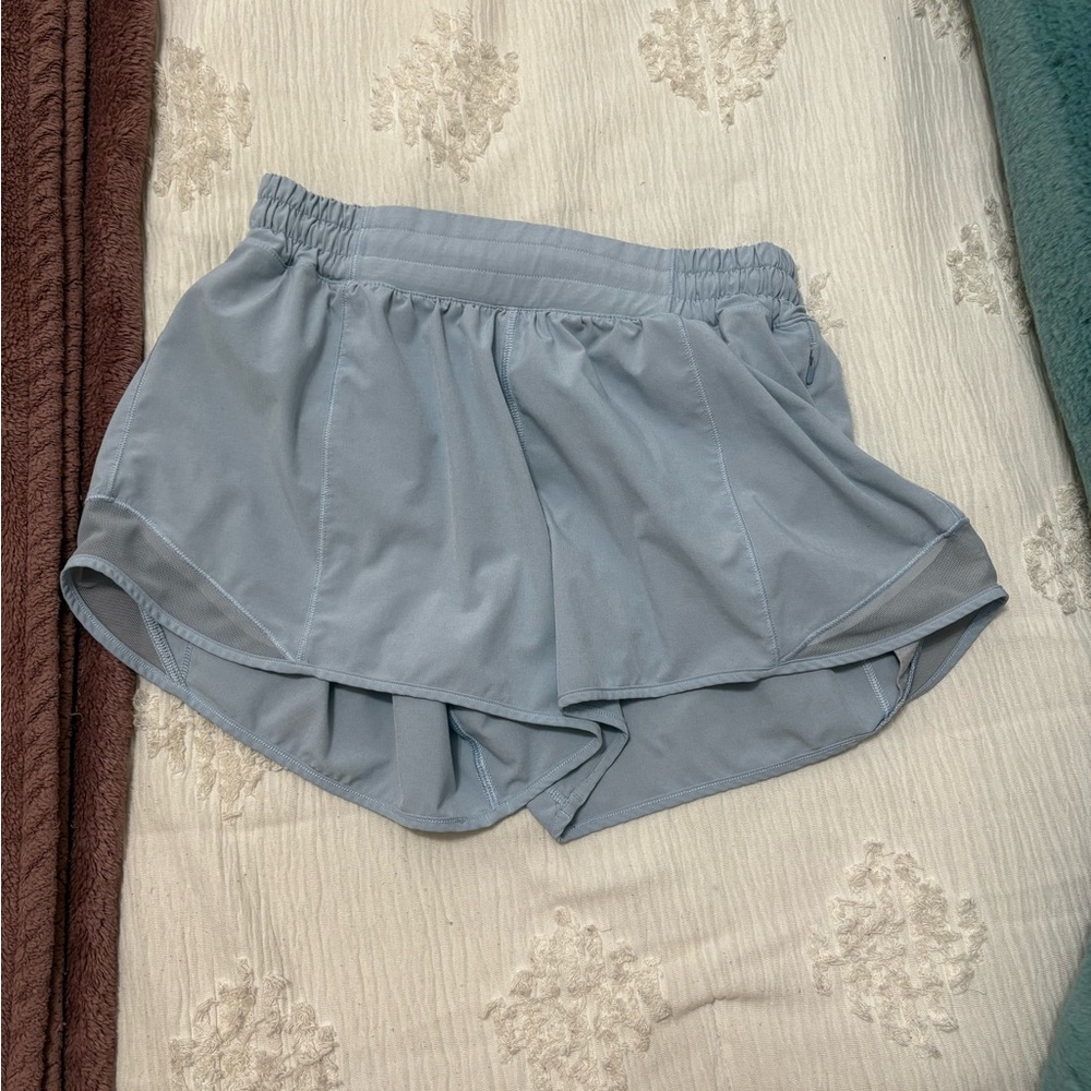 Lululemon | Hotty Hot low-rise 4 inch | Color: Blue Linen | Size: 6